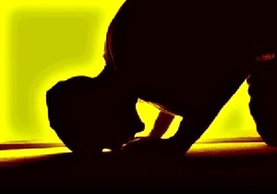 نماز خواندن در این 15 مکان مکروه است