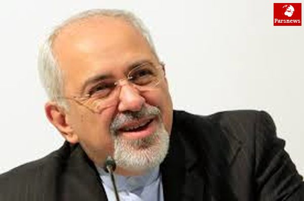 ظریف مهمان شیرخوارگاه نرگس اصفهان شد