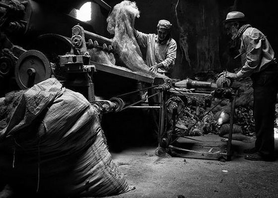 وزارت کار از حقِ مسکن کارگران شانه خالی میکند