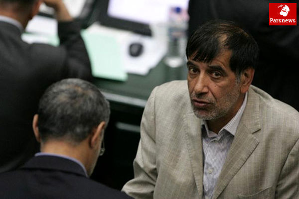 اگر حضورم به ضرر جریان اصولگرایی باشد کنار میروم