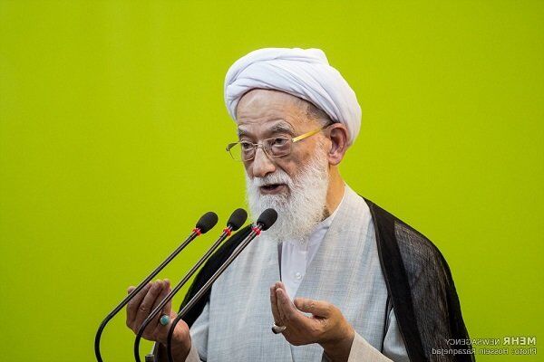 حقوقهای نجومی اگر قانونی هم باشد، ظالمانه است