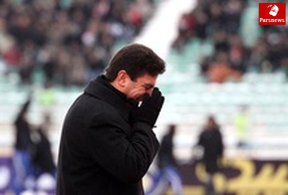 قلعه نویی: خدا پدر هواداران پرسپولیس را بیامرزد