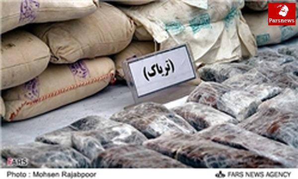کشف ۳۱ کیلو تریاک از باک بنزین سواری آزرا