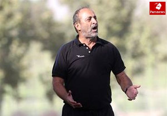 میثاقیان: باد تمرکز بازیکنان تیمم را به هم زد