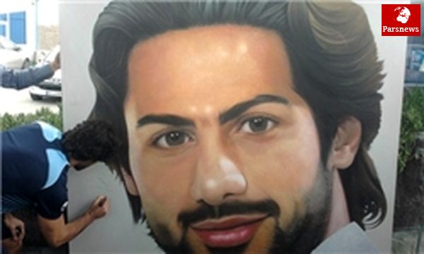 نقاش کاشانی تصویر فرهاد مجیدی را به مزایده گذاشت