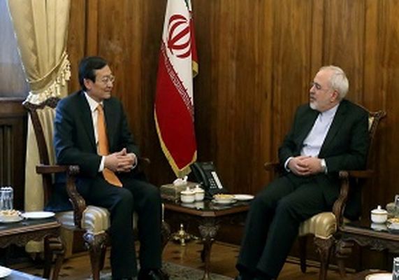 ظریف: ایران تاکنون اقدامات منفی عربستان را با بردباری پاسخ داده است