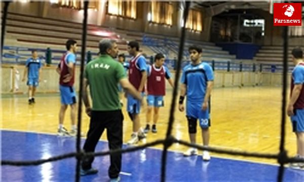 تلفیقی از جوانان و باتجربهها