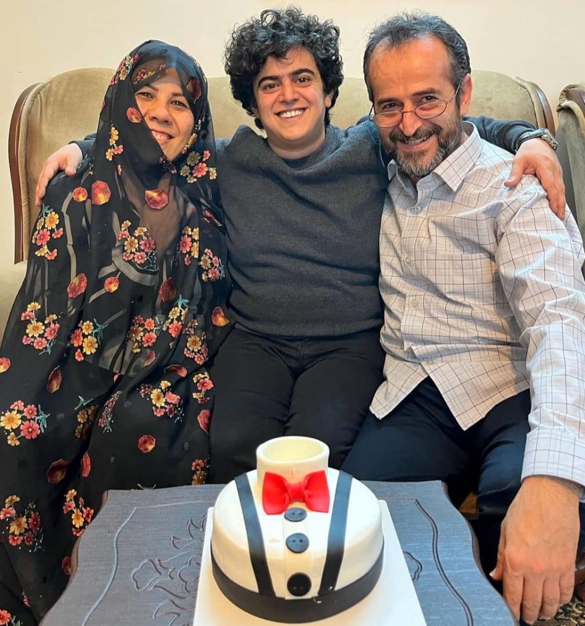  امیرمحمد متقیان 27 ساله شد