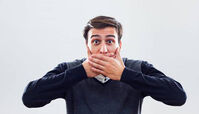 آیا درست است رازی را از همسرتان پنهان کنید؟