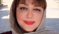 سلفی لیلا برخورداری در حافظیه + عکس