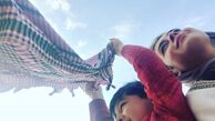 قایق رانی خانم بازیگر و پسر شیطونش+عکس