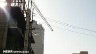خطر سقوط جرثقیل در چهارراه طالقانی کرج +عکس