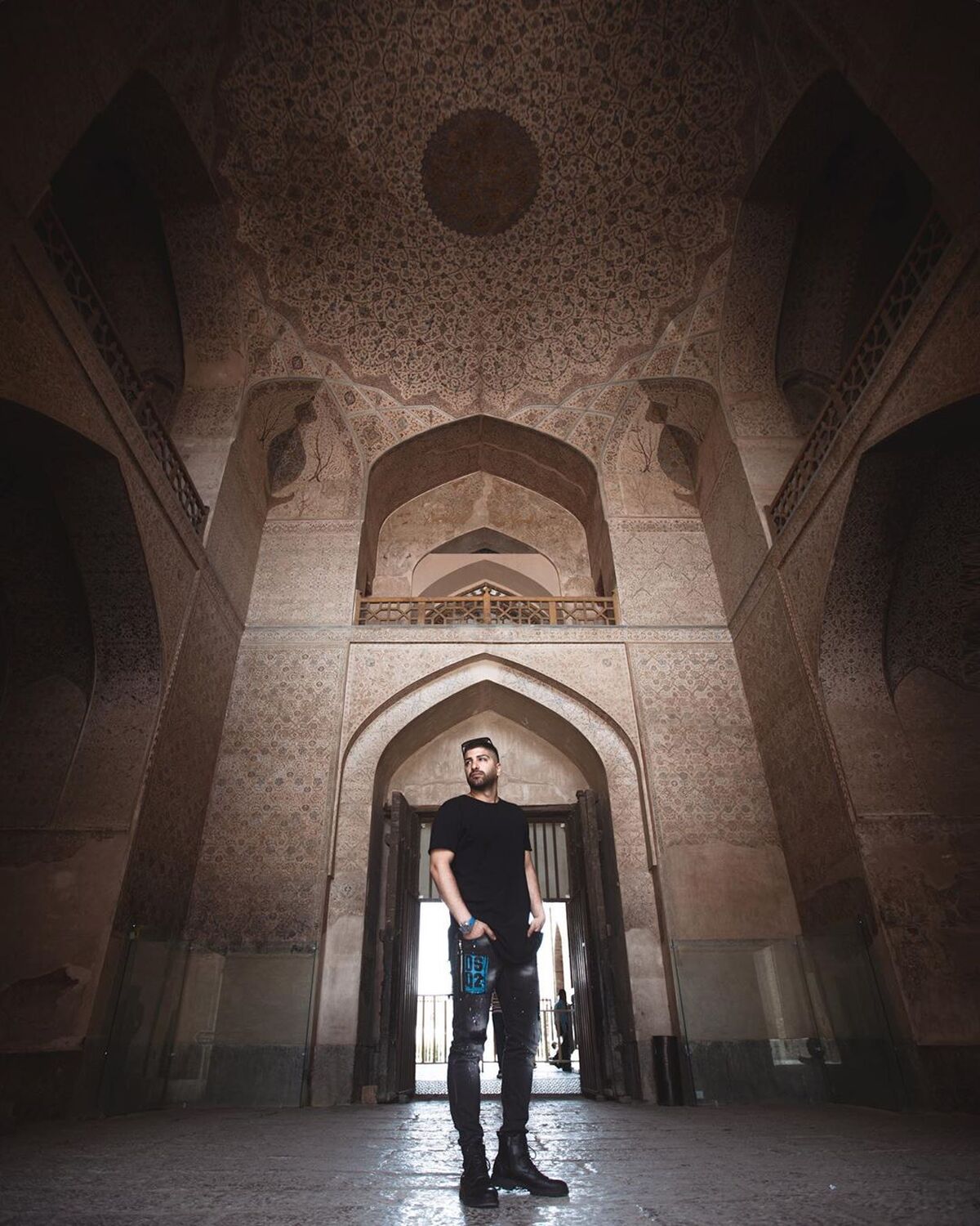 زانیار در مکانی نا معلوم + عکس