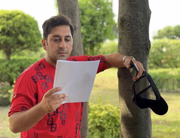 استایل متفاوت وحید شیخ زاده در بوف کور + عکس