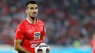 خروج ماهینی با کمک بازیکنان پرسپولیس از ورزشگاه +عکس و فیلم