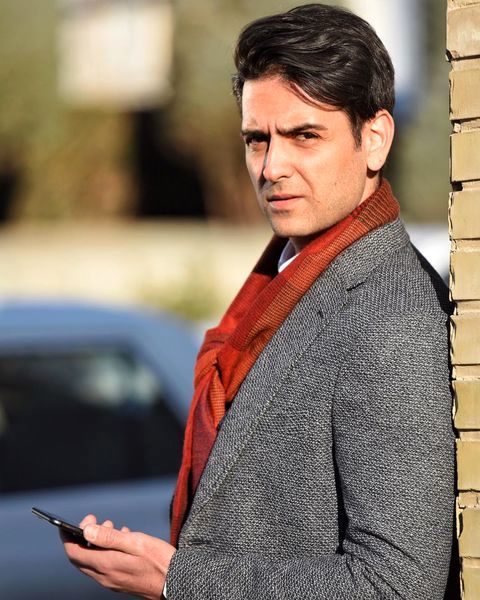 امیرحسین آرمان با تیپی خفن در خیابان + عکس