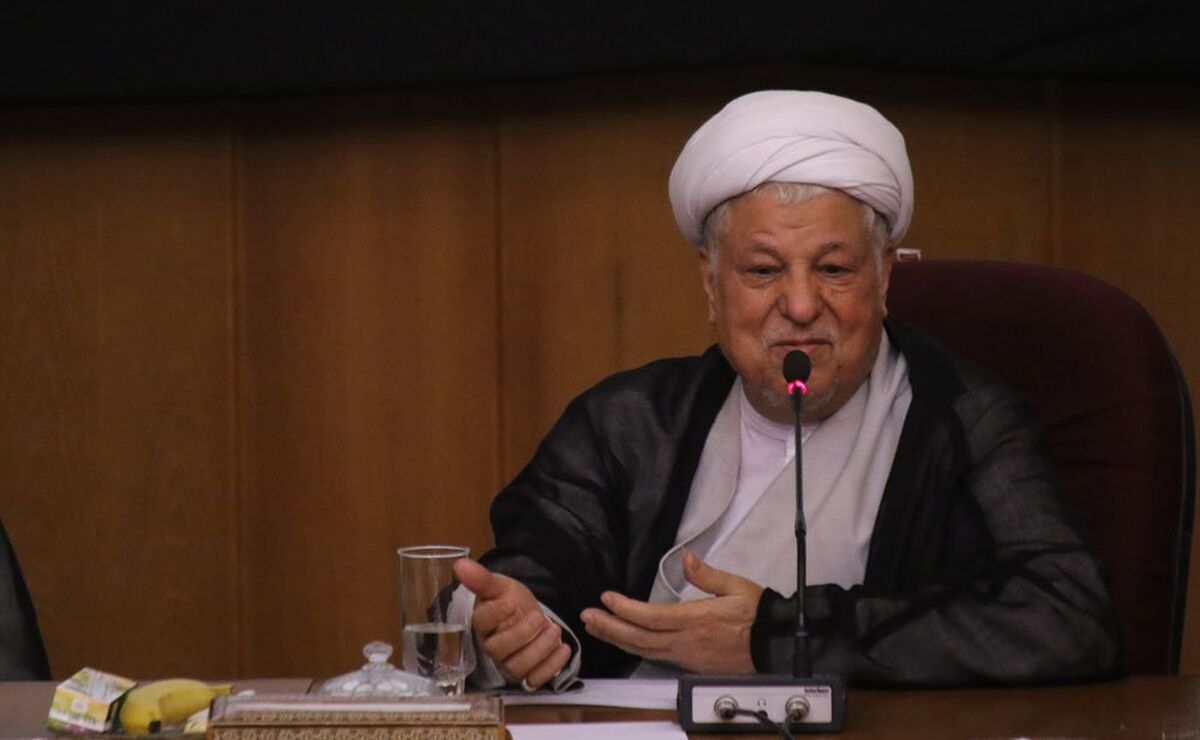 عدم همکاری دولت در اجرای سیاست های کلی نظام/ سستی و اهمال آیت الله هاشمی رفسنجانی در انجام وظایف مجمع تشخیص