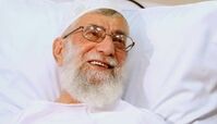 درباره کسالت این روزهای رهبر عزیز انقلاب/ چه کسانی حتی به عیادت از رهبری هم راه نمی یابند