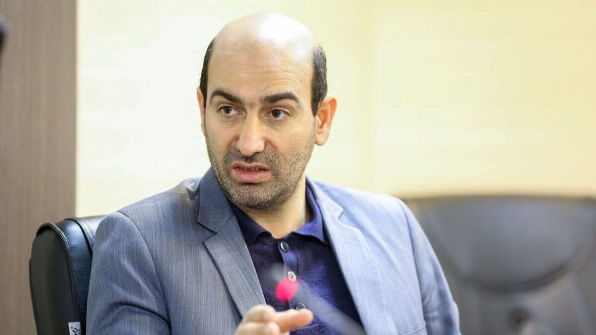 احزاب در کشور به هنگام انتخابات ها فعال می شوند