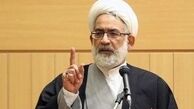 با قاچاقچیان و متخلفان بازار ارز برخورد می‌کنیم