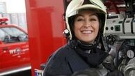 شیطنت خانم بازیگر در ایستگاه آتش نشانی+عکس