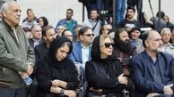 چهره غم‌زده مرجانه گلچین و ستاره اسکندری در مراسم تشییع استاد مشایخی
