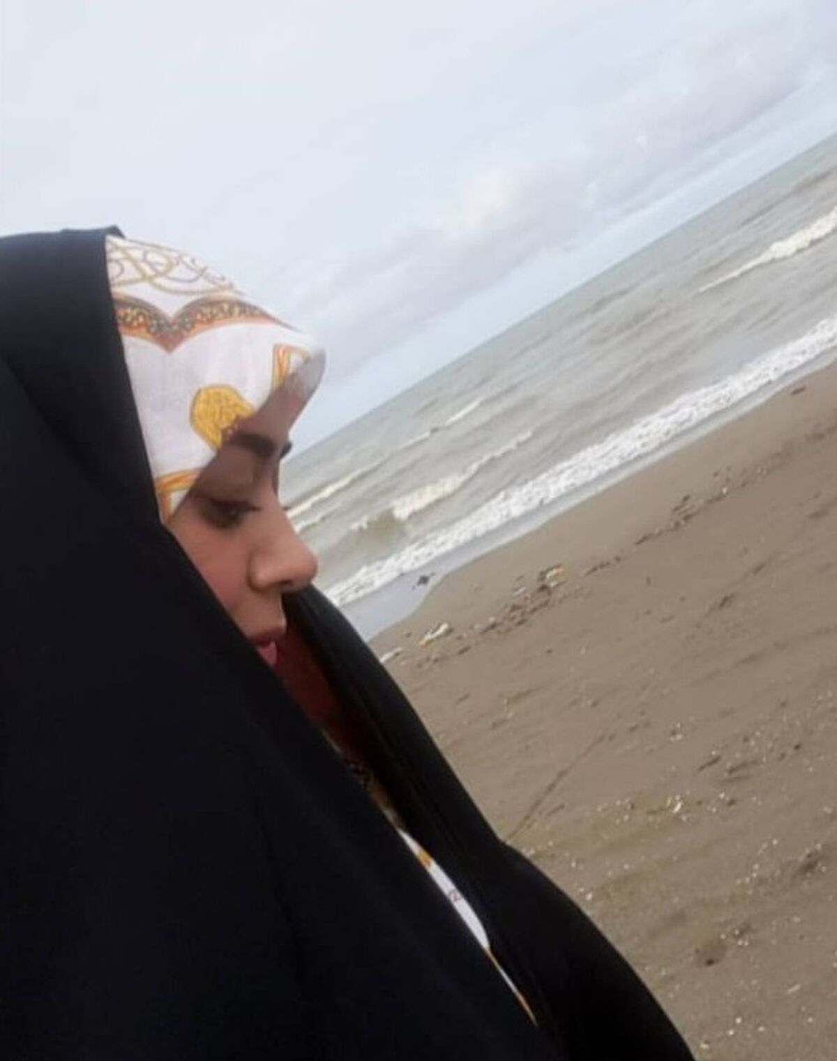 خانم بازیگر پرماجرای سینما و تلویزیون لب دریا + عکس