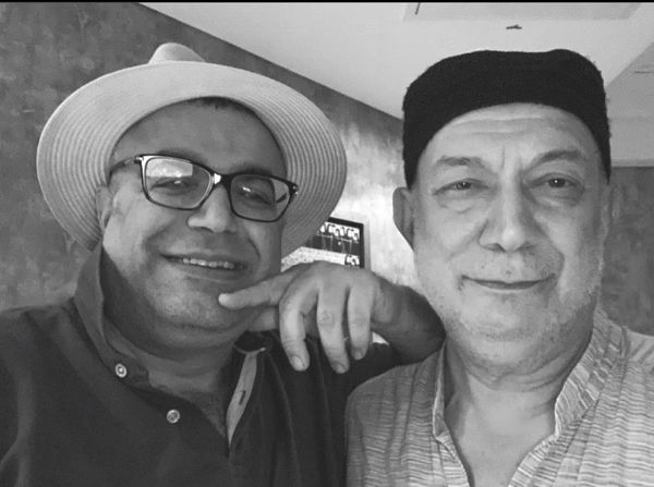 سلفی دوستانه آتیلا پسیانی + عکس