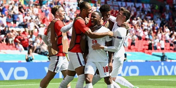 کنایه استرلینگ به گواردیولا 