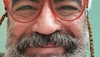 سلفی عجیب و غریب سروش صحت