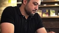 چهره درهم رفته پندار اکبری در کافه + عکس