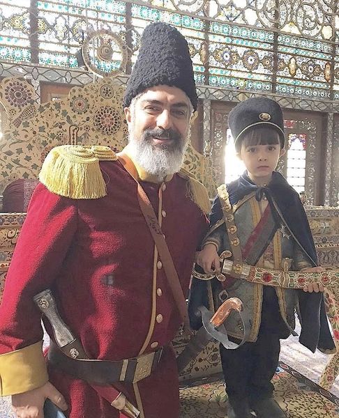 گریم متفاوت مهدی پاکدل در جیران + عکس