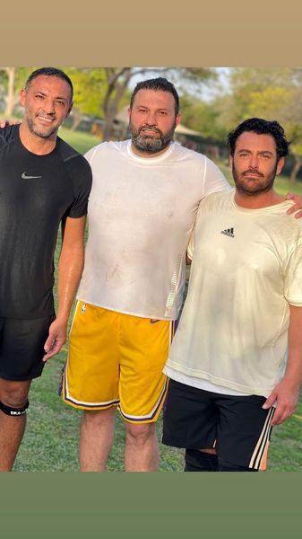 گلزار و دوستان هیکلیش + عکس