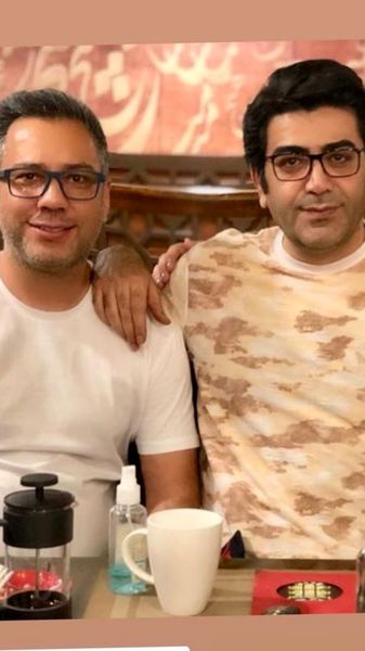 تیپ متفاوت فرزاد حسنی در کنار دوستش + عکس