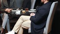 دانیال عبادی در حال گفت و گو با دوستانش + عکس