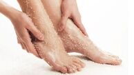 پای زیبا داشته باشیم / 7 راهکار برای لایه برداری از پا