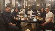عقاب مشهور آسیا با خانواده اش در رستوران + عکس