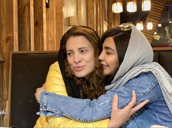 عاشقانه های مریم معصومی در رستوران + عکس