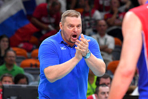 رفتار غیرحرفه‌ای از سرمربی تیم ملی والیبال