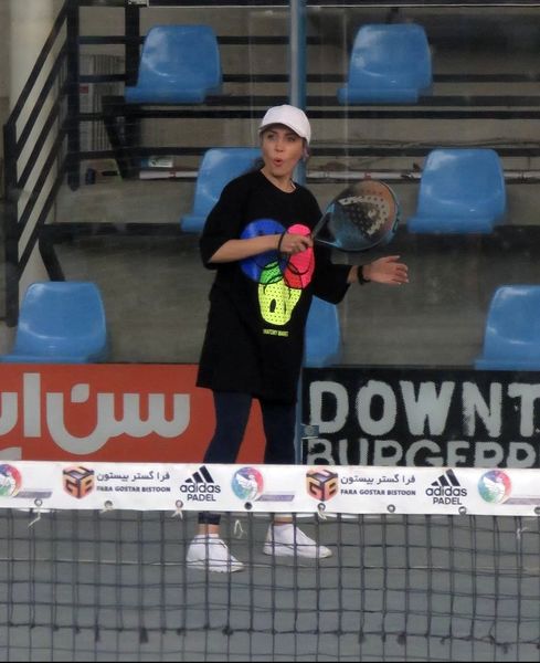 حدیث فولادوند در زمین تنیس + عکس