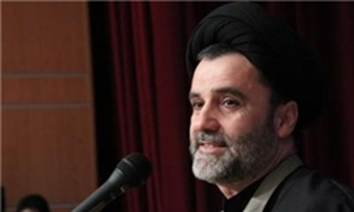 افراطیون به دنبال تسخیر دانشگاه آزاد هستند