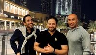گردش بابک جهانبخش در دبی 
