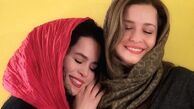 عکس عاشقانه ملیکا شریفی نیا و خواهر هنرمندش