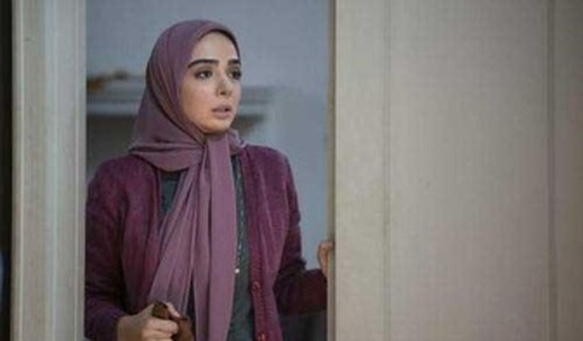 شباهت جالب بازیگر سریال محبوب این شبهای تلویزیون به مادرش/ عکس