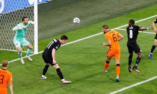 هلند صدرنشین گروه C شد