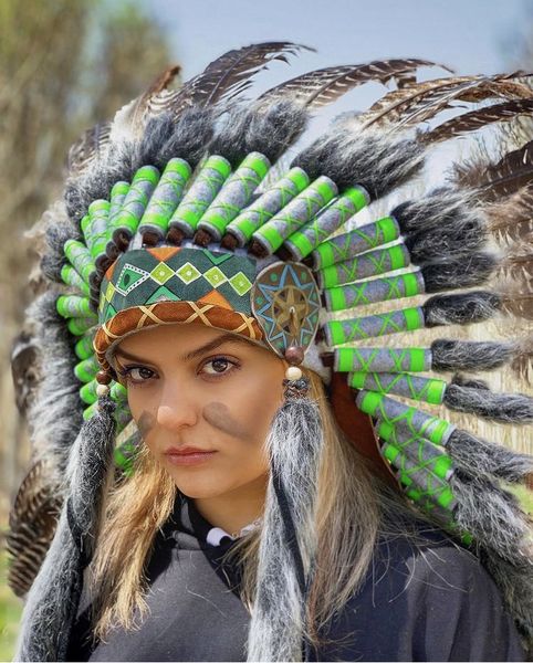 کلاه سرخ پوستی دنیا مدنی + عکس