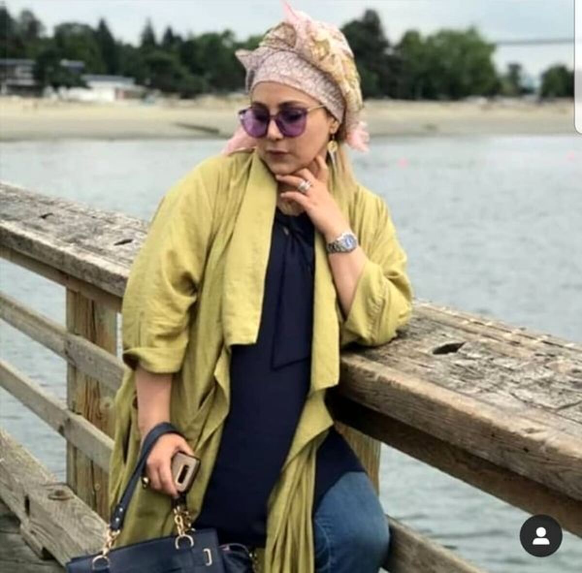 عکس مدلینگ بهنوش بختیاری لب دریا