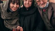 بهنوش بختیاری و‌پدر و مادرش در رستوران + عکس