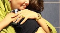 عکس مادرانه کتایون ریاحی در بنیاد کمک