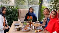 دورهمی سوگل طهماسبی با دوستانش در رستوران + عکس